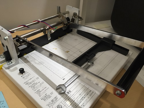 裁断機DURODEX(ダーレー) 200DXの刃の交換方法まとめ | 福岡市のコワーキングスペース,シェアオフィス | ヨカラボ天神スタッフブログ